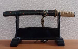 備前国住長船清光作短刀　銘「丙子清光」 幕末金工師の田中清壽門下の在銘の拵えもついています。